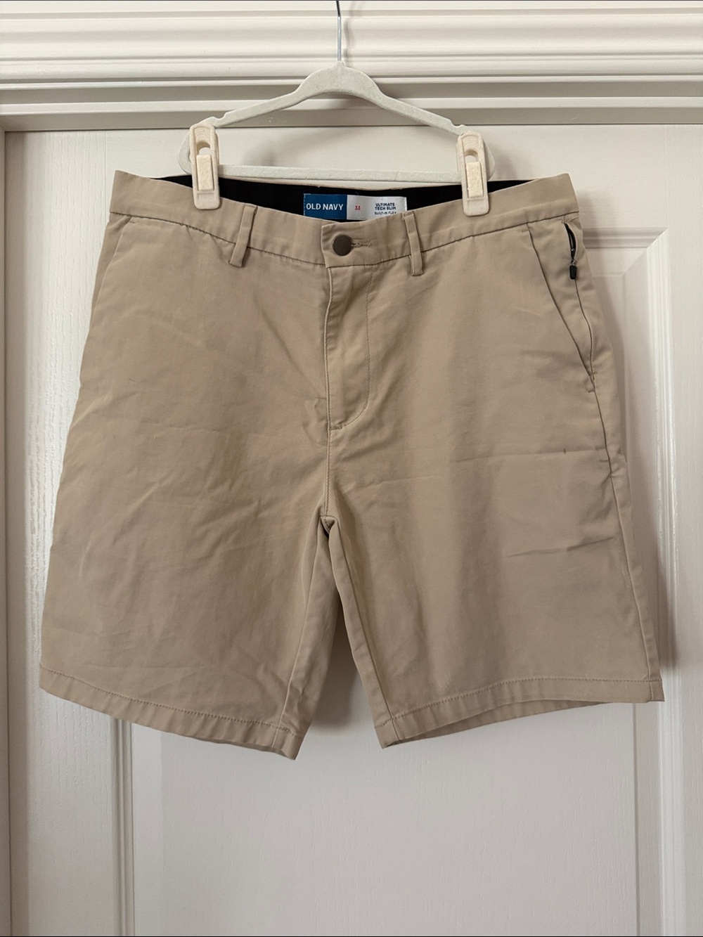 Old Navy Men's Khaki Flat-Front Performance Shorts
